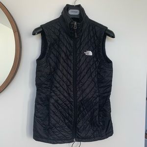 TNF BLACK VEST